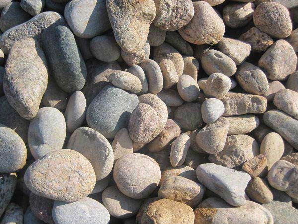 河南河卵石破碎機(jī)廠家好評(píng)如潮，靠的是什么？