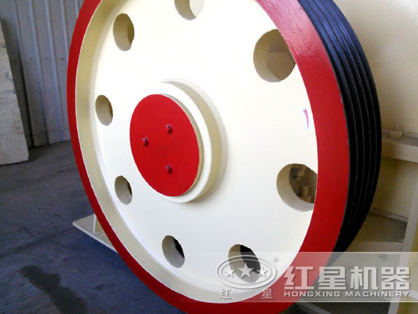 鄂式破碎機維護(hù)