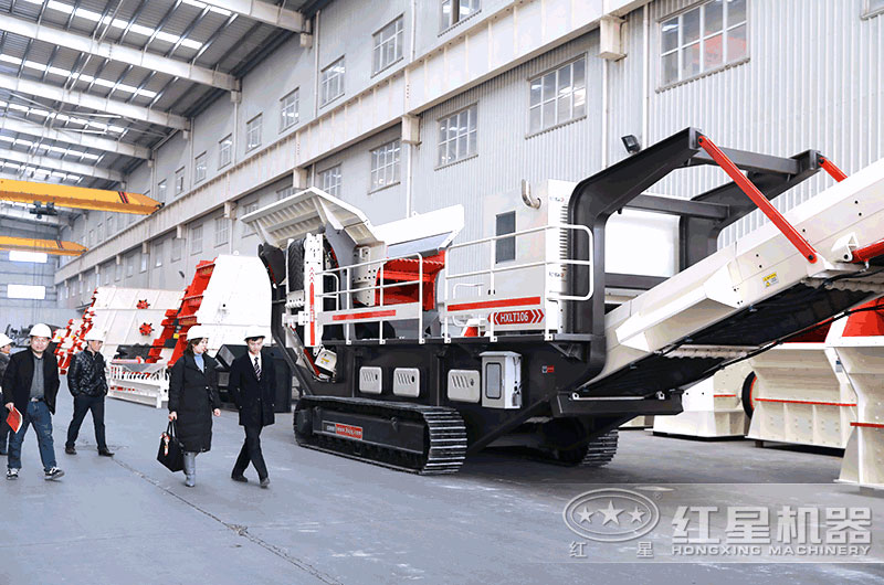 想找型號全、價格優(yōu)惠的履帶液壓巖石破碎機廠家，來這里！