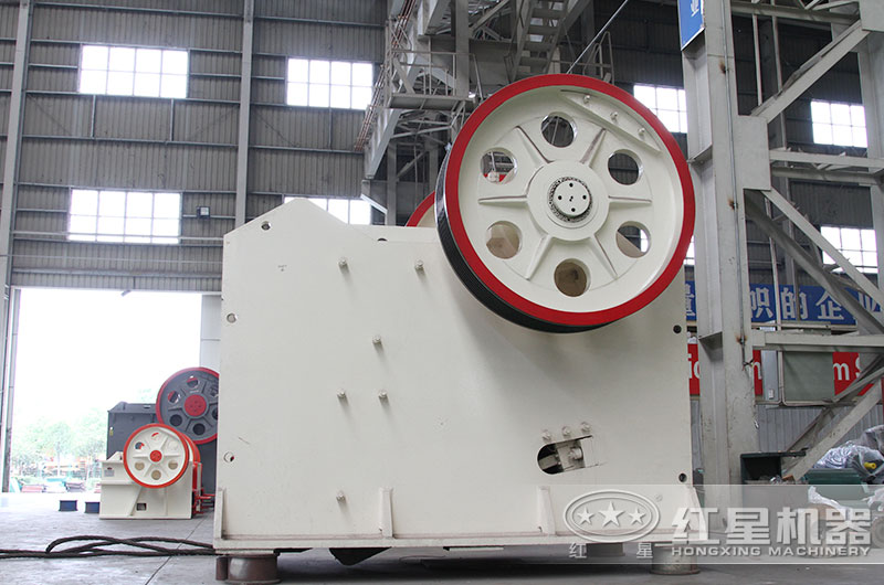 300ⅹ1300大型細(xì)顎破碎機